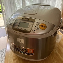 象印　炊飯器
