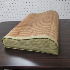 ほぼ新品  低反発 ピロー
