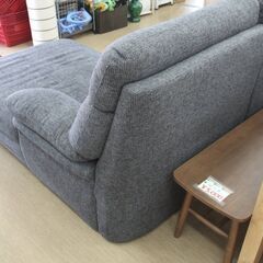 【無料商品】リビンズ☆アモーレ☆布カウチソファー☆ファブリック☆グレー ☆幅230cm☆G1135【こちらは店舗です。浜村鹿野温泉ICから3分 買取本舗 宮本リサイクル 営業時間9～19時 定休日水曜のみ←連絡できませんm(_ _)m】の画像