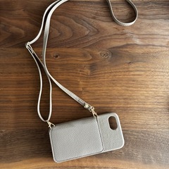 iPhone16e 
スマホケースの画像