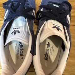 adidasガゼルスニーカーの画像
