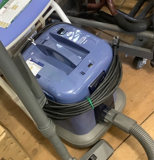 S【中古品】  HITACHI  業務用掃除機   2018年製 CV-G2