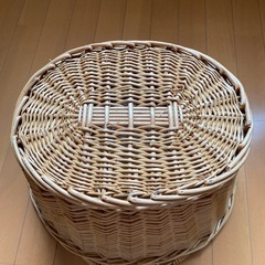 籐のカゴ 　の画像