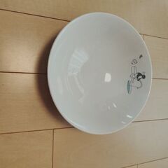 ミスタードーナツ　ピングーのお皿