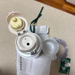 新品未使用　スターバックス　1000ml  水筒　ステンレスの画像