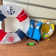 夏にぴったり！キッズ用 浮き輪 ライフジャケット 3点セット（バ...