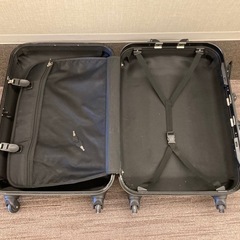 ハードキャリーケース　C.Mode TSAロック搭載　スーツケースの画像