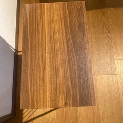 軽い！サイドデスク美品の画像