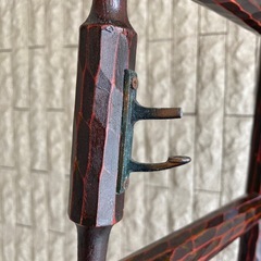 中古、鎌倉彫り、漆衣桁、痛みありの画像
