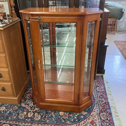 中古品　クラシック家具　横浜元町　横浜ダニエル　キャビネット　コレクションケース　公田店