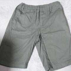 GU　キッズハーフパンツ　カーキ　130の画像