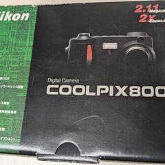 ニコン　デジカメ　COOLPIX  800  電池式