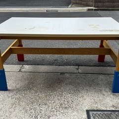 IKEA 子供向け　テーブル　SANSAD
