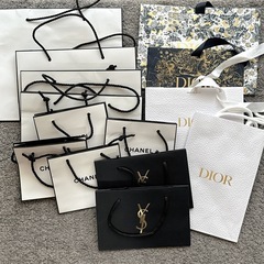 シャネル　Dior イヴ・サンローラン　ショッパー　紙袋