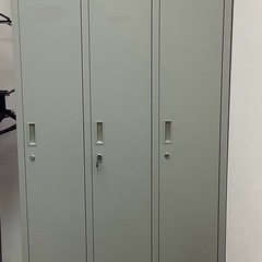 3人用ロッカー　 中古 