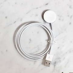 新品アップルウォッチ充電ケーブル　