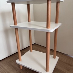 【商談中】サイドテーブル　ラック　シェルフ　棚　40x30x70cmの画像