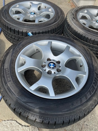 BMW 255/55r18 スタッドレス　スコーピオンタイヤ　pirelli
