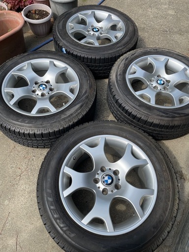 BMW 255/55r18 スタッドレス　スコーピオンタイヤ　pirelli