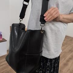 ショルダーバッグの画像