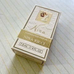 【新品未使用】　ニナリッチ　香水　Nina Ricci 7.5ml