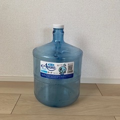 11.4L 水ボトル