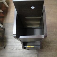 セール中につき、通常特価2,398円より20％引きの1,918円!　トイレ収納ラック　トイレロールストッカー　トイレラック　トイレットペーパーホルダーの画像