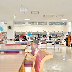 定時退勤！日勤のみ！無資格・未経験OK！ケアスタッフの画像