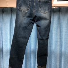デニムパンツの画像