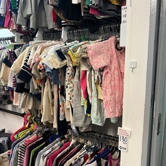 古着他不用品を店舗にて販売→売上を寄付！ - 地元のお店