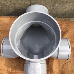 未使用 塩ビ製小口径公共マス アロン MG 90WY 100×150P-200   配管 下水 塩ビ管　 の画像