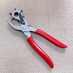 穴あけパンチ