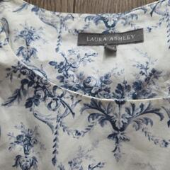 LAURA ASHLEYの半袖ブルー系ワンピースの画像