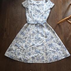 LAURA ASHLEYの半袖ブルー系ワンピース