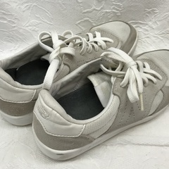 ⭐︎ドリーム2号館⭐︎New Balance CRT300FF スニーカー/23cmの画像