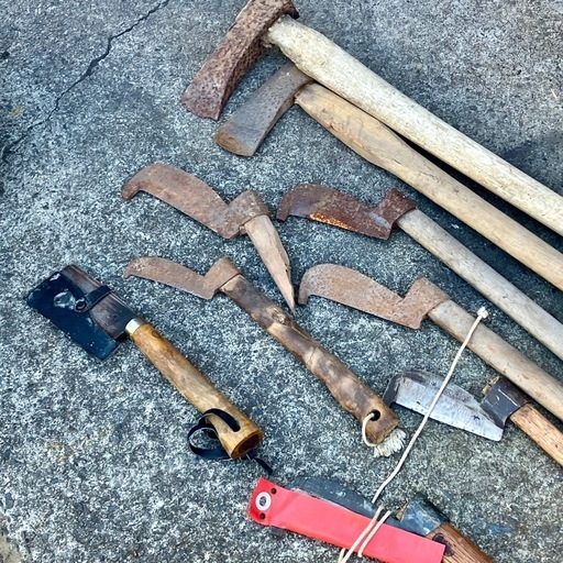 お取引感謝【９個セット】鉈・斧・持ち手悪いのあり・まだまだ使えます