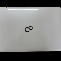中古 富士通 Core-i7 20GBメモリ 1TB SSDへのカスタマイズ　ノートパソコンの画像