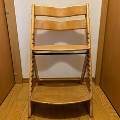日本育児の子供椅子