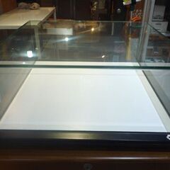 複数在庫あり! スライド式 ガラス製 ショーケース 幅40×奥行40.5cm ジュエリーケース コレクションケース アクセサリーケース 店舗什器 展示 陳列ケース 札幌市東区 新道東店の画像