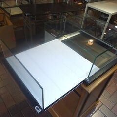 複数在庫あり! スライド式 ガラス製 ショーケース 幅40×奥行40.5cm ジュエリーケース コレクションケース アクセサリーケース 店舗什器 展示 陳列ケース 札幌市東区 新道東店の画像