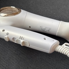 コイズミ　ＢＬＤＣドライヤー KHD-9480/Wドライヤーの画像