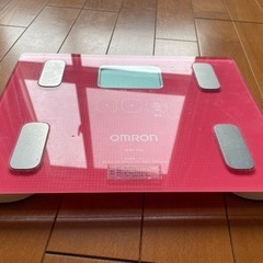 オムロン　体重計の画像