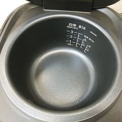 セール！品質保証☆配達有り！5000円(税込）タイガー 黒特厚釜 3合炊き マイコンジャー炊飯器 2024年製の画像