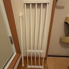 突っ張り棒・突っ張り棚