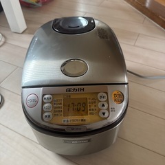 美品　象印　圧力IH 炊飯器　5.5合炊き　NP-TA10