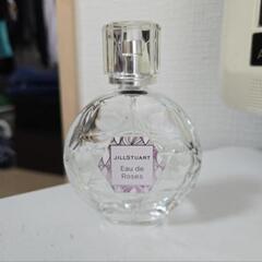 JILL STUART Eau de Roses 香水の画像