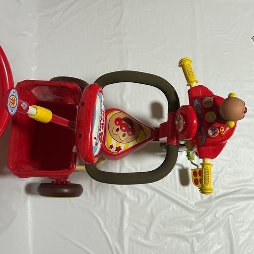 中古品　美品　アンパンマン　三輪車　赤　押し車