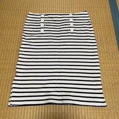 ships シップス　ボーダースカート　の画像