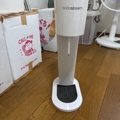 【無料】ソーダストリームや食器などダンボール6個分