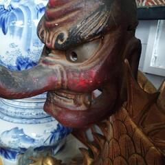 骨董品かなり古い天狗👺の面人の顔と同じ大きさの画像